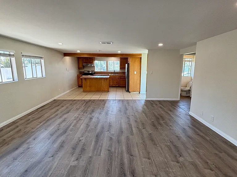 238 S Gardenglen St — Photo 7