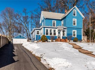 27 Grove St, Manchester, CT 06042