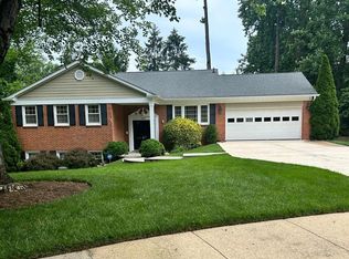 3300 Clearwood Ct, Falls Church, VA 22042