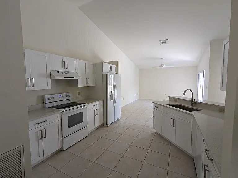9961 Boca Ave N — Photo 25