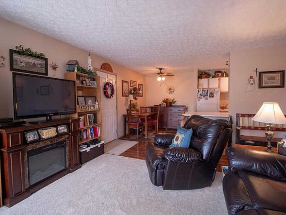 2nd image of 257 Residence Dr #257