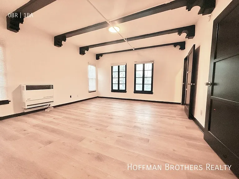 4151 3rd Ave #103 — Photo 4