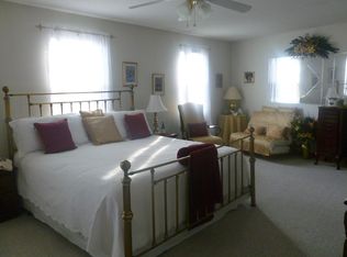 204 Meadowecrest Cir, Ludlow, MA 01056