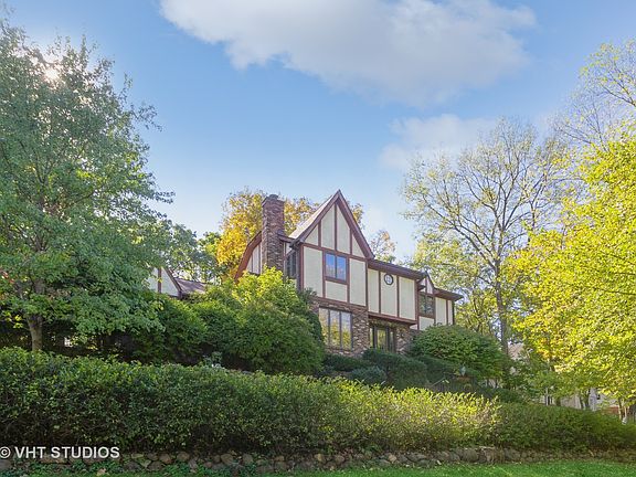 2nd image of 24513 W Guinevere Ln