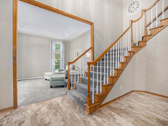 3rd image of 23210 Timberridge Dr