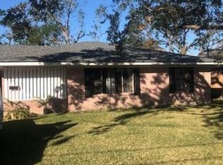 1017 McCall St, Lake Charles, LA 70607