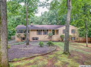 709 Chambers Dr NE, Huntsville, AL 35801