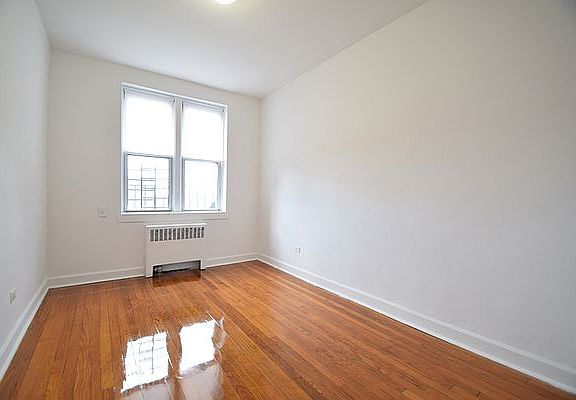 4th image of 20-33 Seagirt Blvd #2C