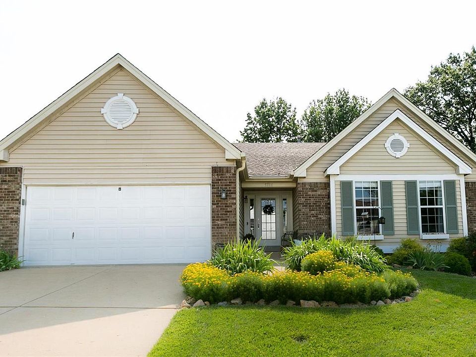 1st image of 9744 Grantview Forest Dr