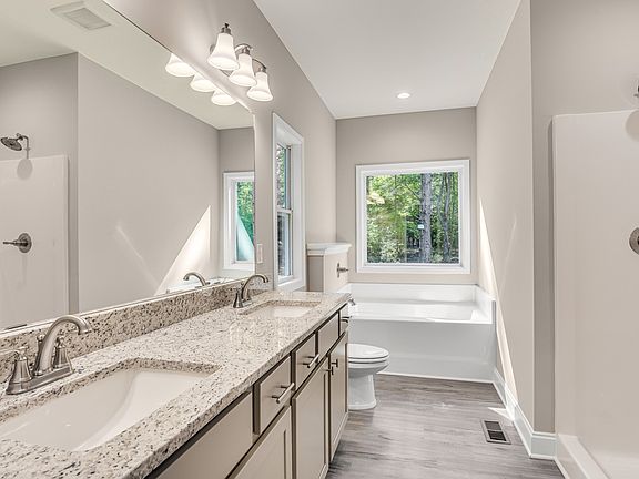 7th image of this home