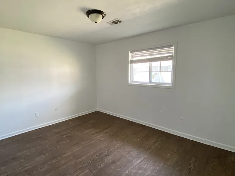 3217 Lee St #3 — Photo 5