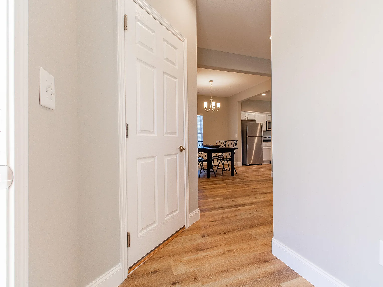 3 bed, 2.5 bath, 1817 sqft, $2,695 — Photo 4