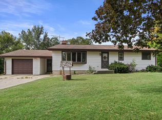 3571 Wayside Dr, Hartford, WI 53027