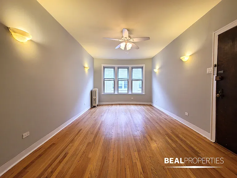 4225 Paulina — Photo 20