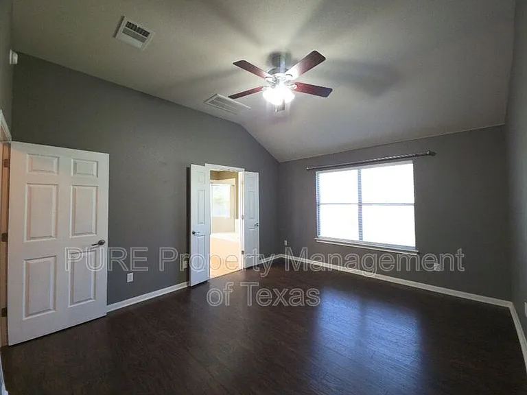18401 Hees Ln — Photo 26