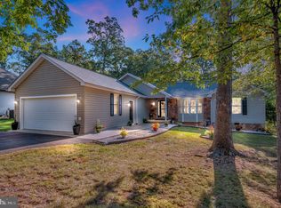 124 Republic Ave, Locust Grove, VA 22508