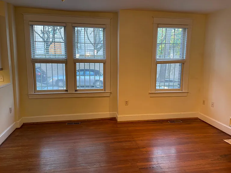 1685 Crescent Pl NW #6 — Photo 7