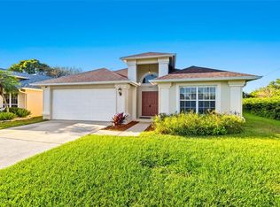 2001 Avalon Cove Ct, Brandon, FL 33511