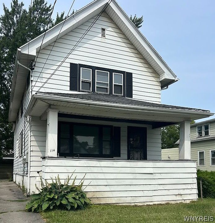 1st image of 114 Manhattan Ave