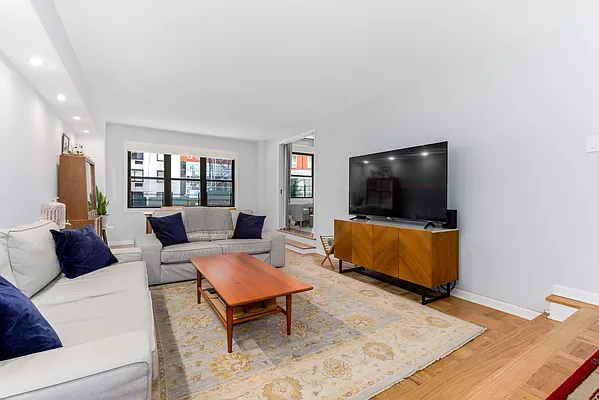 Sold by SERHANT. | media 1