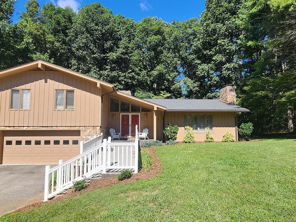 1st image of 320 Cromwell Dr