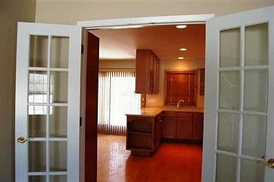 4th image of 865 Country Club Dr APT A