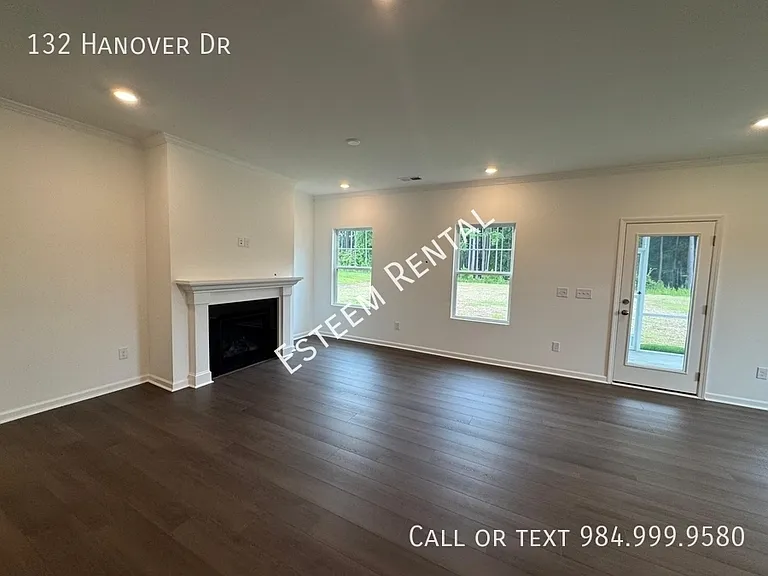 132 Hanover Dr — Photo 6