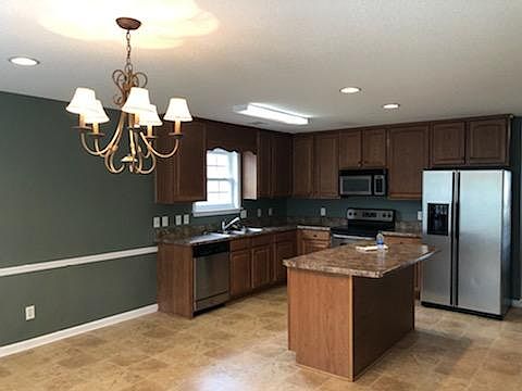 2nd image of 2310 Cross Creek Dr