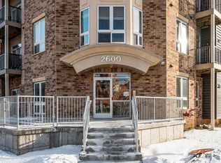 2600 University Ave SE APT 106, Minneapolis, MN 55414