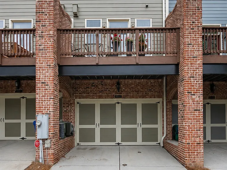 1752 Breyerton Dr — Photo 30