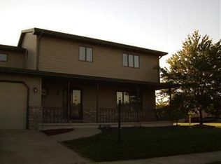 2146 Coral Dr, Schererville, IN 46375