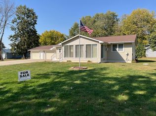 713 Laurel St, Minburn, IA 50167