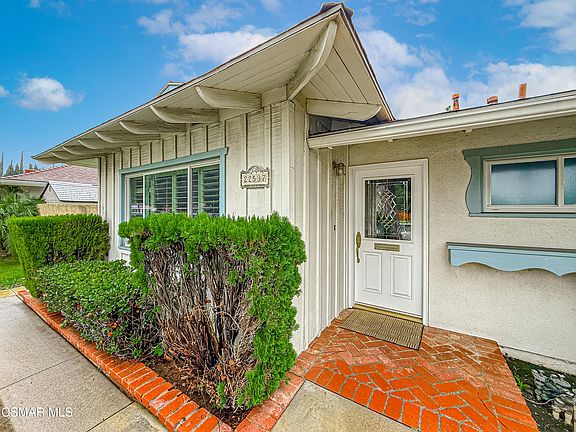 5th image of 22537 Saticoy St