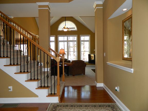 2nd image of 447 Lake Forest Dr