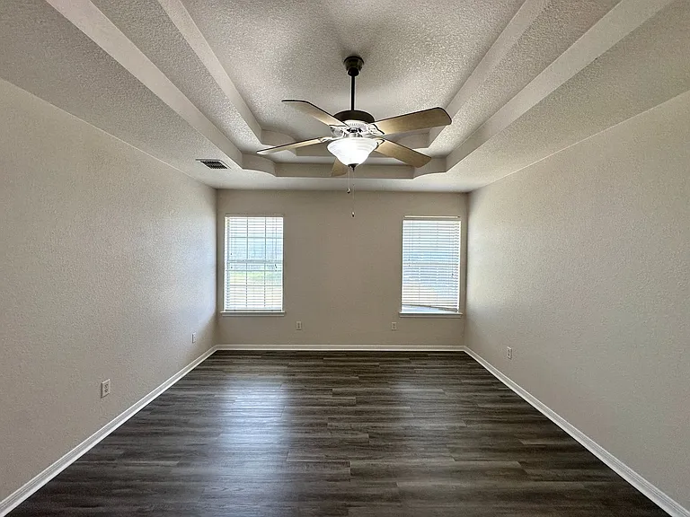 2709 Hydrangea Ave — Photo 18
