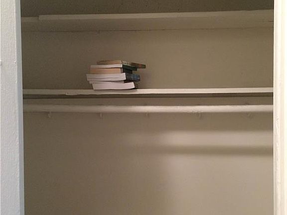 5th image of 208 W 23rd St APT 715