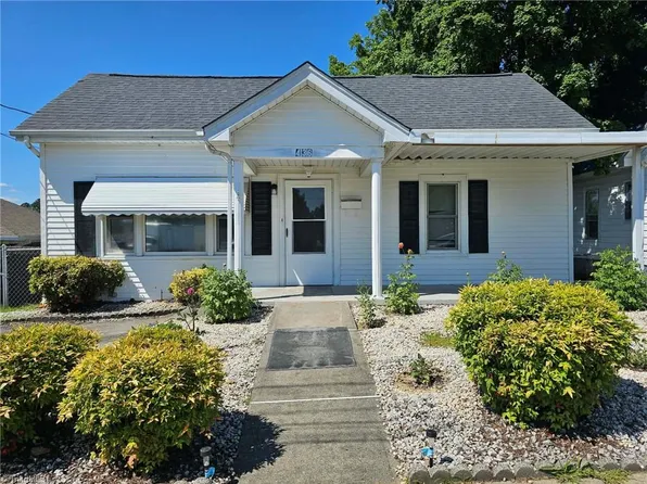 436 Granite St, Mount Airy, NC 27030