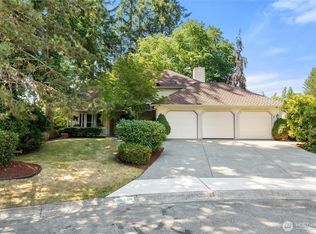 24218 SE 42nd Pl, Issaquah, WA 98029