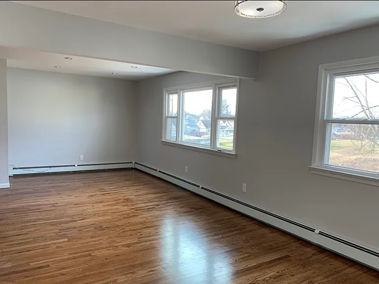 62 Gless Ave #2 — Photo 7