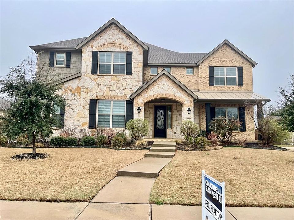 1st image of 340 Darian Dr