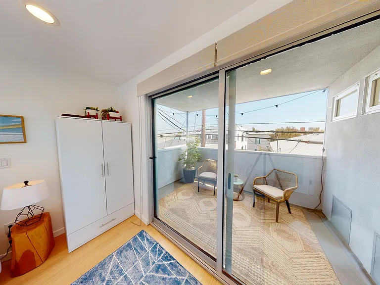 1410 Pacific Ave — Photo 45