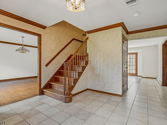 4th image of 5 Darnay Rd