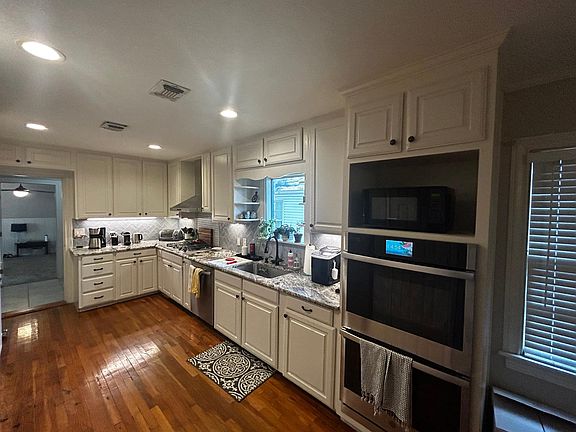5th image of 3444 Rogers Ave