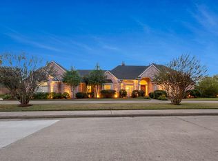 701 Sleepy Hollow Dr, Cedar Hill, TX 75104