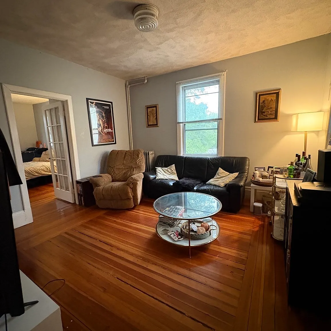 2 bed, 9999 sqft, $3,300 — Photo 1