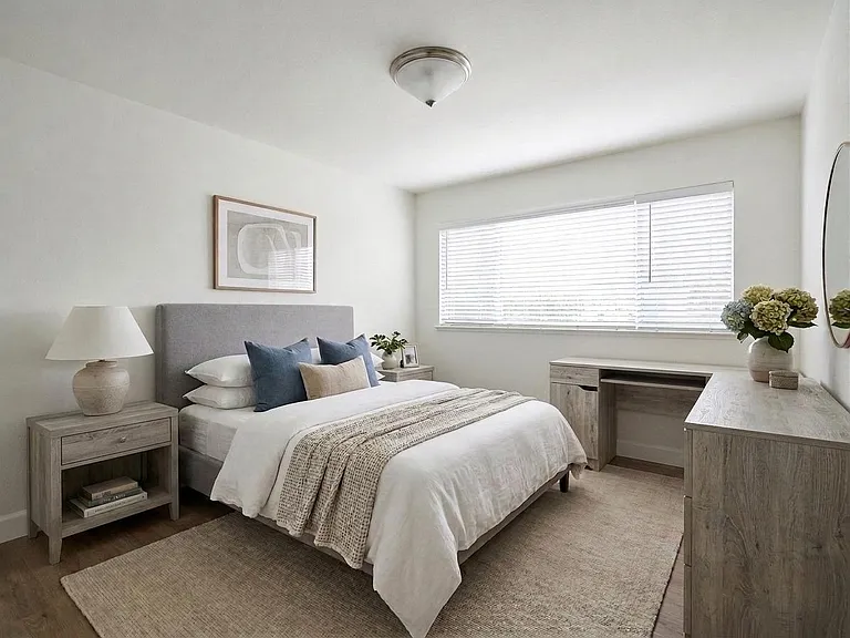 2235 Bonar St #D — Photo 8