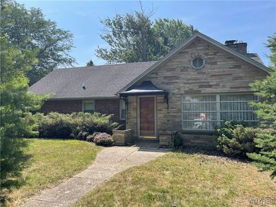 490 Ruskin Rd, Amherst, NY, 14226