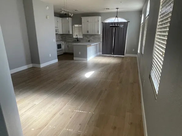 2401 E Rio Salado Pkwy, Tempe, AZ