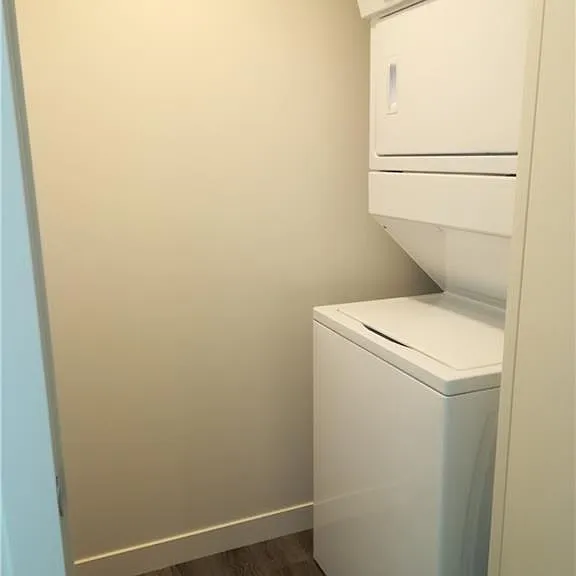 2093 Fairview St #307 — Photo 14