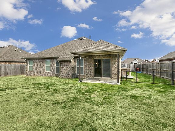 3rd image of 4707 W Wales Dr